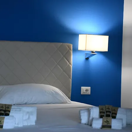 Guest house Terrazze Naos 2*