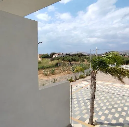 Terrazze Naos بيت ضيافة 4*