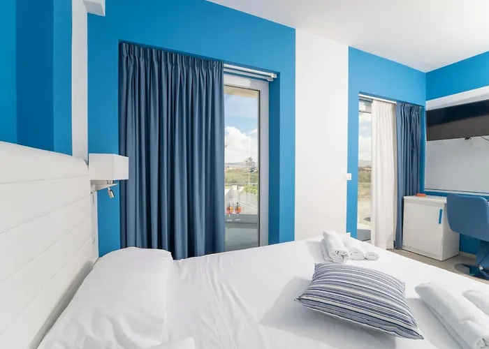 Terrazze Naos بيت ضيافة