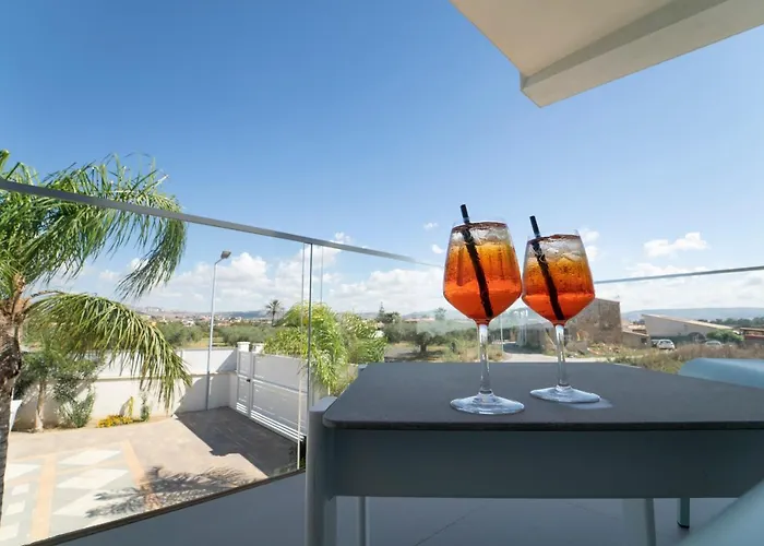 Terrazze Naos بيت ضيافة